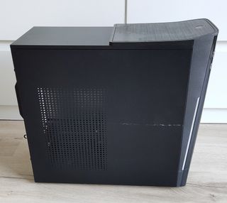 Caja ATX Mini Torre Acer