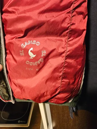 Chaleco y niki junto