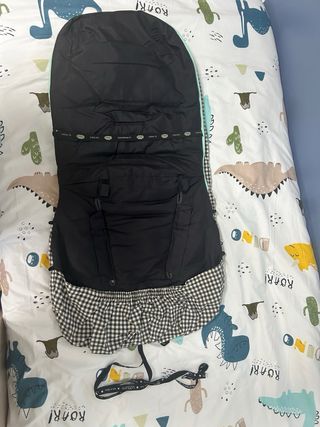 Saco para carro de la marca Uzturre.