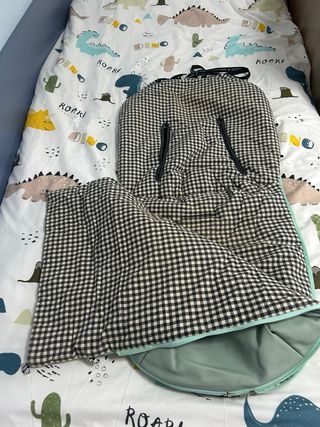 Saco para carro de la marca Uzturre.