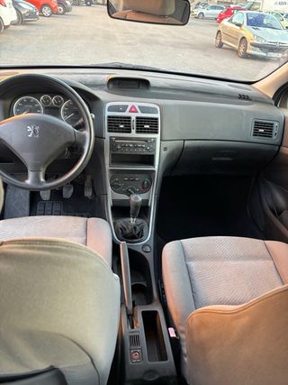 Peugeot 307 2002