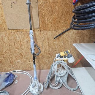 Jirafa lijadora y compresor pintor