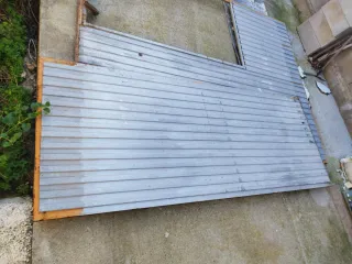 Puerta de garaje metálica