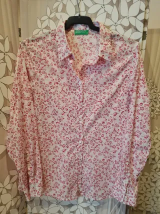 Camisa de señora con estampado floral