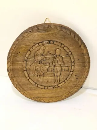 Quadretto tondo in legno decorato