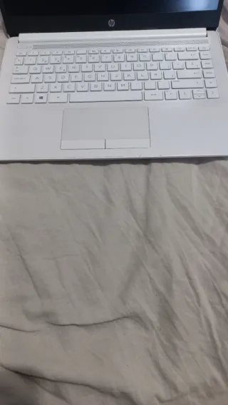 Portátil HP 14" Plata/Blanco