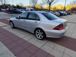 Mercedes-Benz Clase C 2007