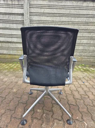 Vitra Meda Sedia Ufficio