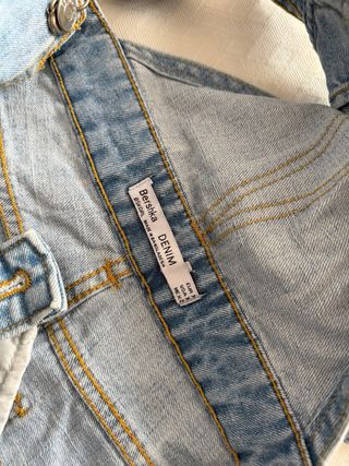 Mono corto vaquero desgastado