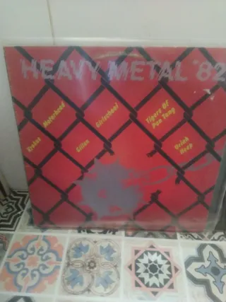 Vinilos Heavy Metal 82 y Rock Aid Armenia