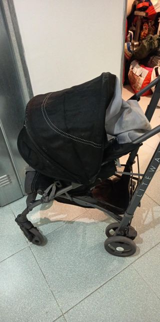 Silla de paseo negra, Marca chico.