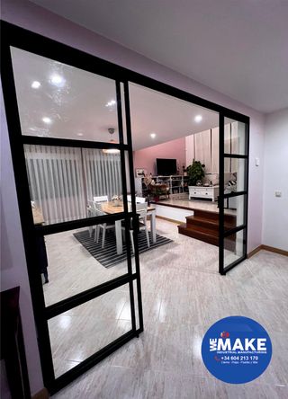 Puerta corredera cristal y metal