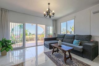 Chalet en alquiler en Río Real en Marbella