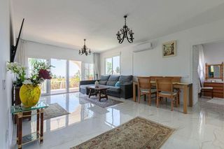 Chalet en alquiler en Río Real en Marbella