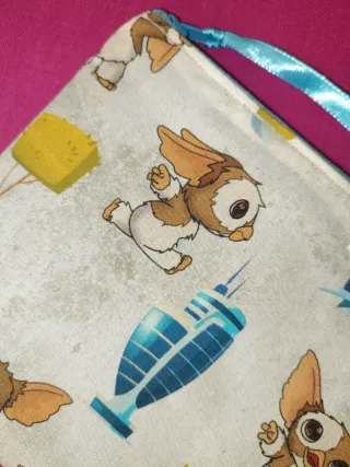 Monedero/Tarjetero Gizmo