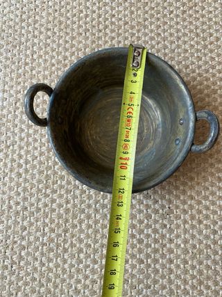 Panela Antiga Pequena em Bronze