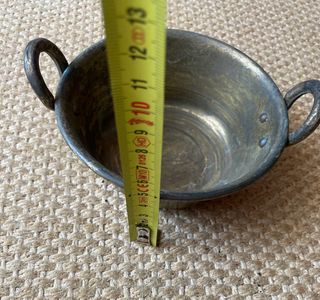 Panela Antiga Pequena em Bronze