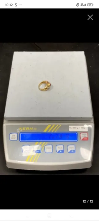 Anillo Oro 18k Rubí y Diamantes Talla Ovalada