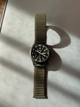 Reloj de cuarzo estilo militar