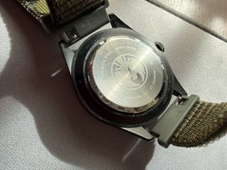 Reloj de cuarzo estilo militar