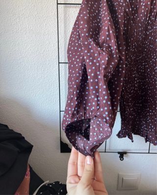 Blusa fruncida mangas globo zara