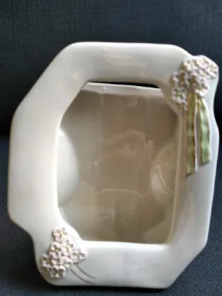 Portarretratos de porcelana con flores