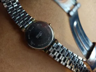 Reloj Lotus Dorado y Plateado