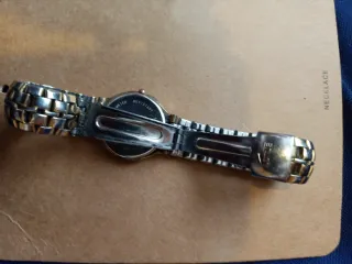 Reloj Lotus Dorado y Plateado