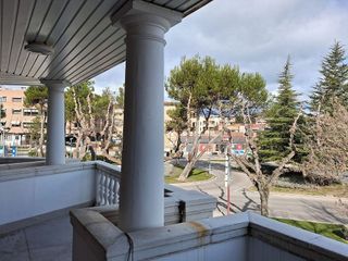Casa adosada en alquiler en Zona Avenida Europa en Pozuelo de Alarcón