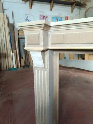 Chimenea decorativa de madera
