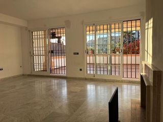 Casa adosada en alquiler en Las Cancelas - Valdeolletas en Marbella