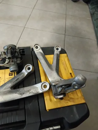 Pastillas de freno Yamaha TZR,Y varias piezas