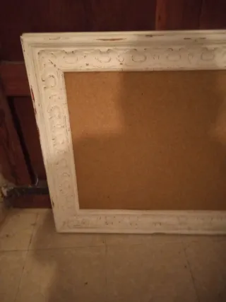 Marco de madera blanco decorativo