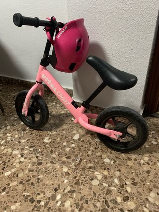 Bicicleta sin pedales rosa + Casco