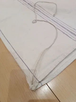 Saco de lino antiguo con rayas moradas