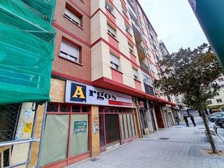 Local comercial en alquiler en Antigua Estación FFCC - San Agustín en Burgos