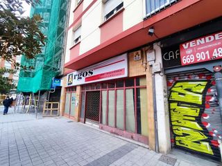 Local comercial en alquiler en Antigua Estación FFCC - San Agustín en Burgos