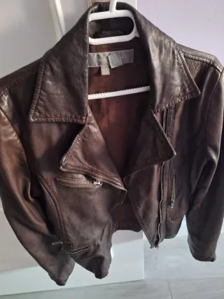 Cazadora biker de cuero