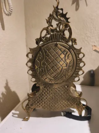 Reloj de sobremesa antiguo dorado