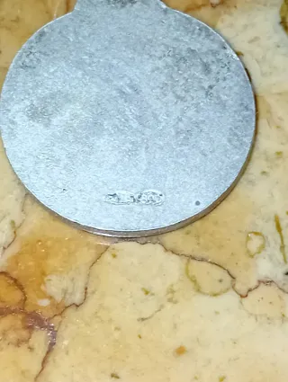 Portachiavi vintage con placchetta argento e smalt