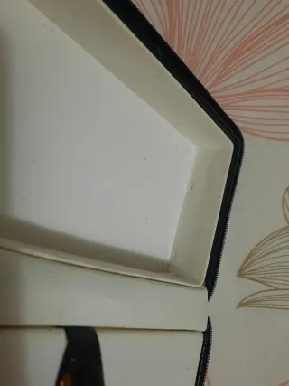 Joyero negro con espejo