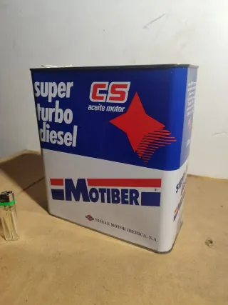 Antigua lata de aceite motiber