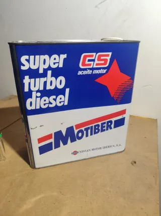 Antigua lata de aceite motiber