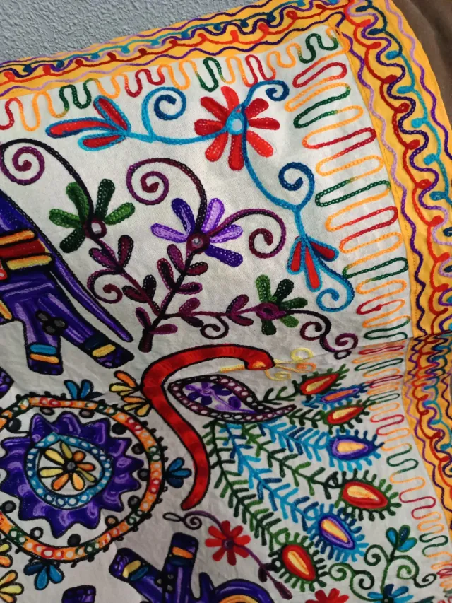 Tapiz artesanal elefante tela de algodón 90x90