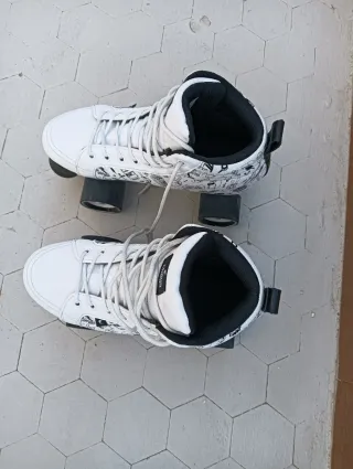 Patines Chaya Roller Derby + Casco Oxelo