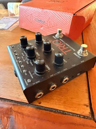 Trio+ plus digitech + adaptador