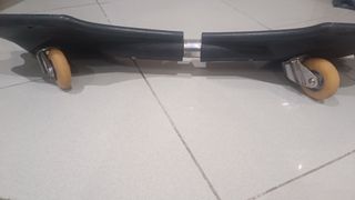 Monopatín dos ruedas vigor board, poco uso