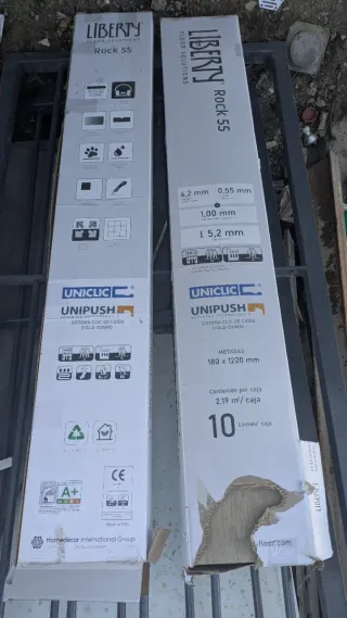 2 paquetes de suelo laminado PVC efecto madera