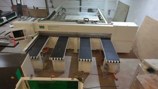 SECCIONADORA CON CARGA AUTOMATICA