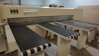 SECCIONADORA CON CARGA AUTOMATICA